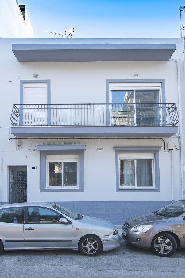 Downtown Rare And Modern Two Storey Building Athen Eksteriør billede
